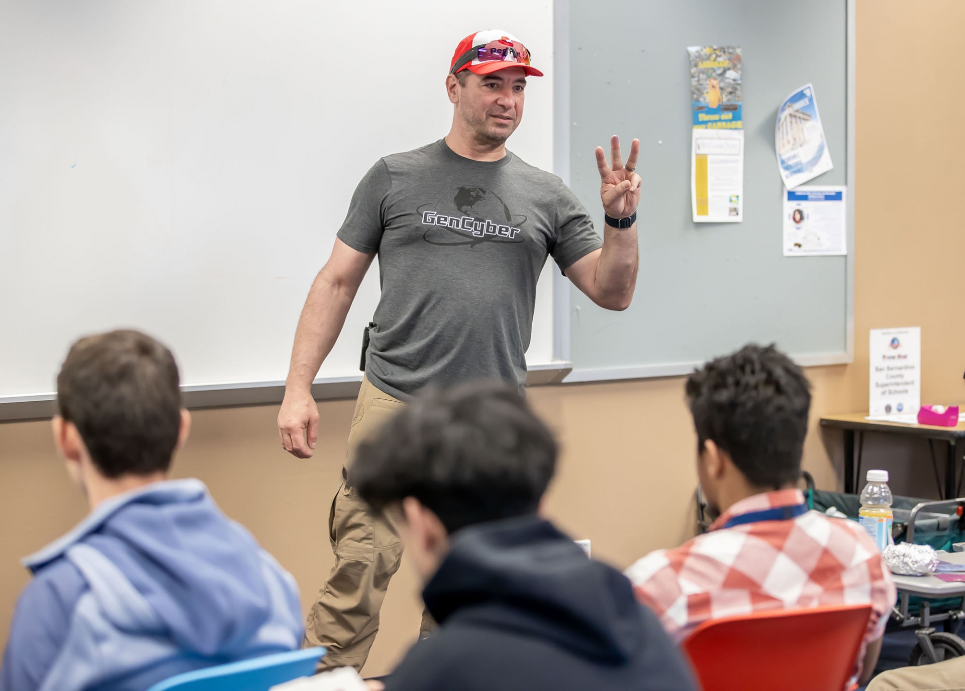Vincent Nestler, director of the CSUSB Cybersecurity Center,&nbsp; speaks with the students about computer technology and cyber security at the GenCyber Summer Day Camp at CSUSB.